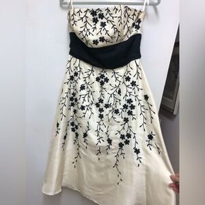 WHBM STRAPLESS Silk Flowery dress